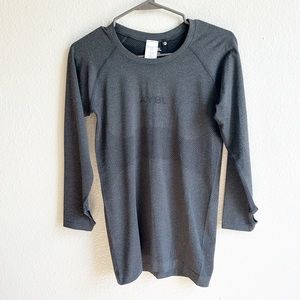 NWT AYBL Embrace Seamless Long Sleeve T Shirt Black Women’s Size Small